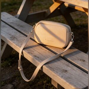 Bugatti Opera Camera crossbody bag